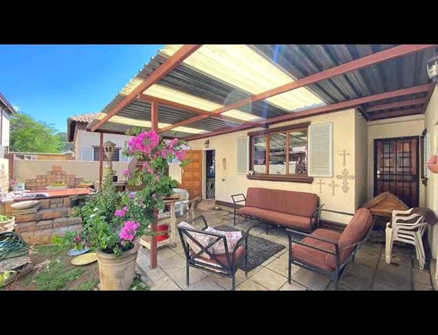 3 BEDROOM HOUSE FOR SALE IN HOEVELD PARK